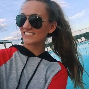 Meet your Posher, Addie